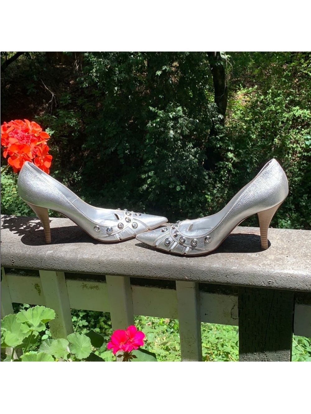 Sergio Rossi Silver Metallic Crystal Rhinestone Pointed Toe Pumps 39